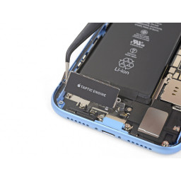 Замена двигателя iPhone XR Taptic
